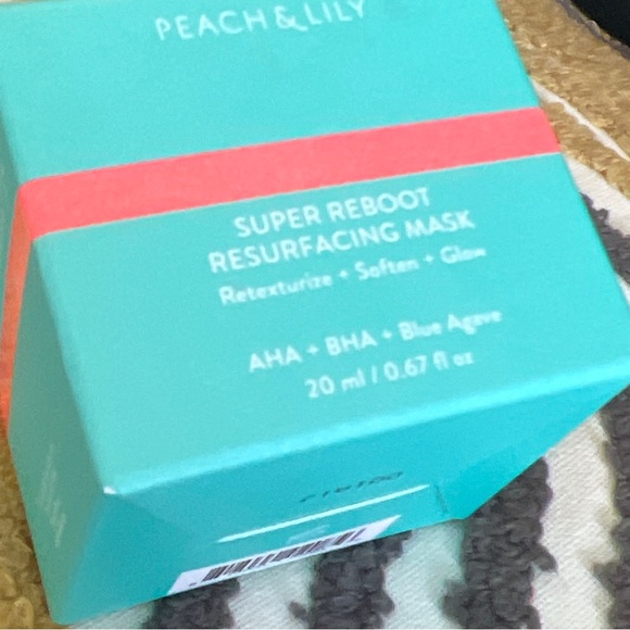 NWT Peach & Lily Super Reboot Resurfacing Mask TRAVEL SIZE NEW IN BOX - Picture 2 of 2